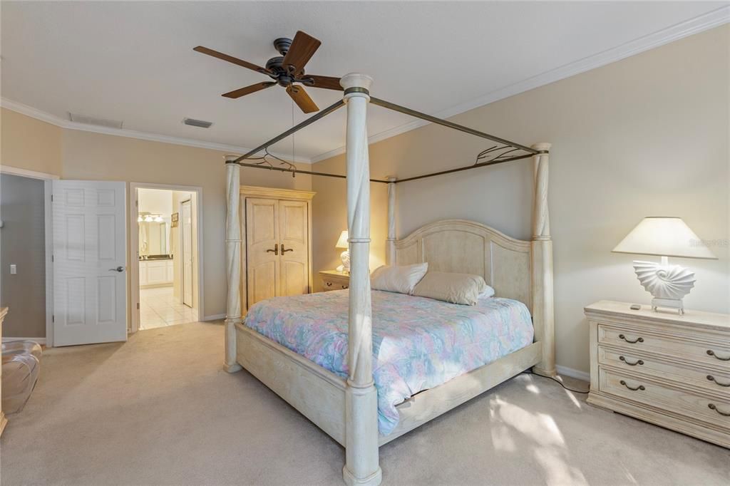 For Sale: $835,000 (4 beds, 2 baths, 2709 Square Feet)