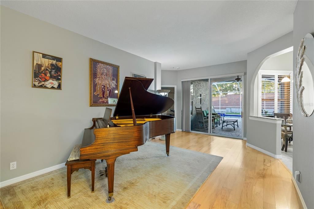 For Sale: $835,000 (4 beds, 2 baths, 2709 Square Feet)