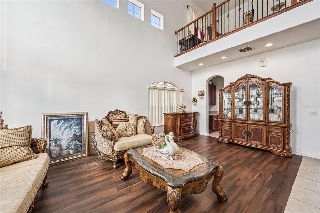 For Sale: $489,999 (4 beds, 2 baths, 2471 Square Feet)