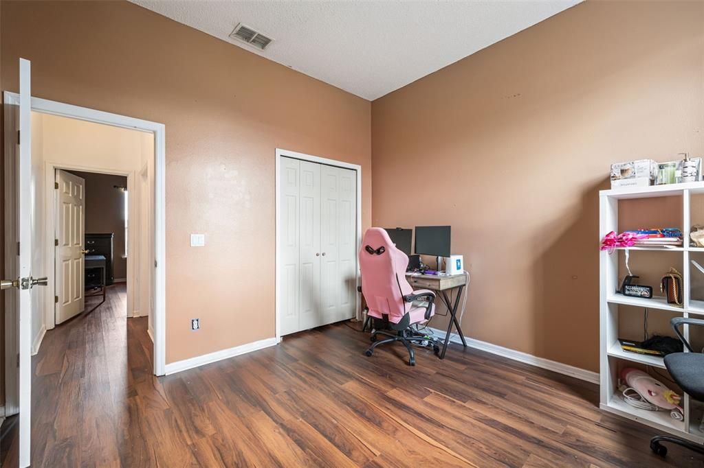 For Sale: $489,999 (4 beds, 2 baths, 2471 Square Feet)