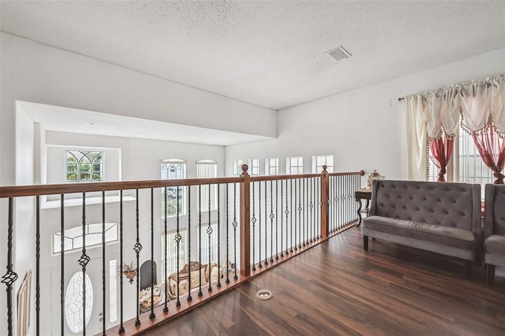 For Sale: $489,999 (4 beds, 2 baths, 2471 Square Feet)