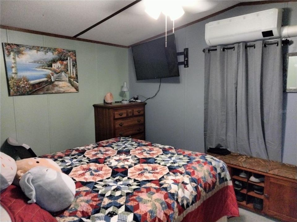 For Sale: $119,500 (2 beds, 1 baths, 672 Square Feet)