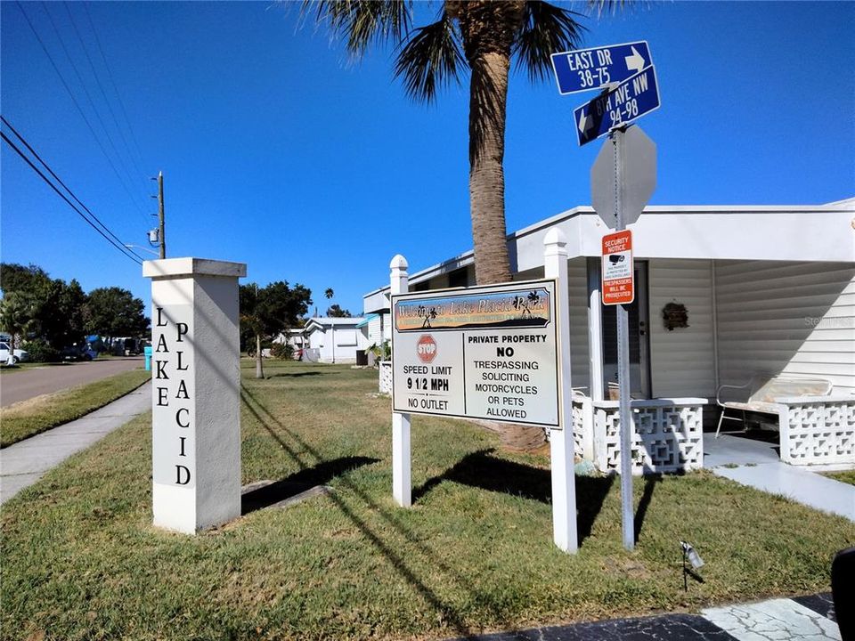 For Sale: $119,500 (2 beds, 1 baths, 672 Square Feet)