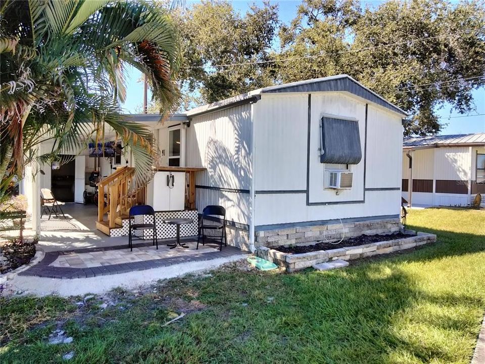 For Sale: $119,500 (2 beds, 1 baths, 672 Square Feet)