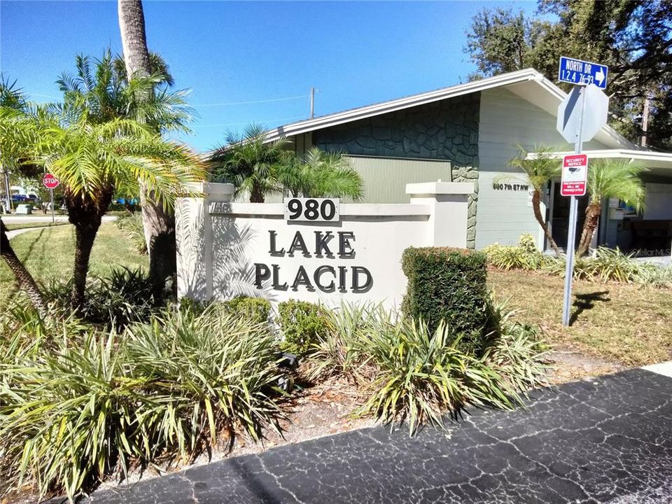 For Sale: $119,500 (2 beds, 1 baths, 672 Square Feet)