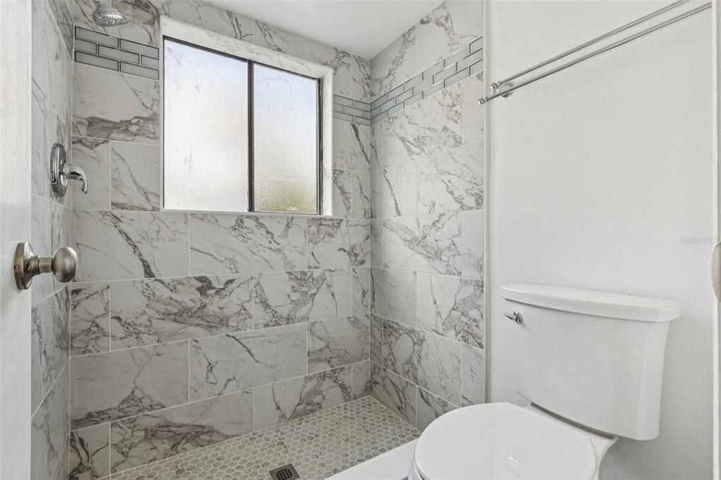 Active With Contract: $325,000 (3 beds, 2 baths, 1303 Square Feet)