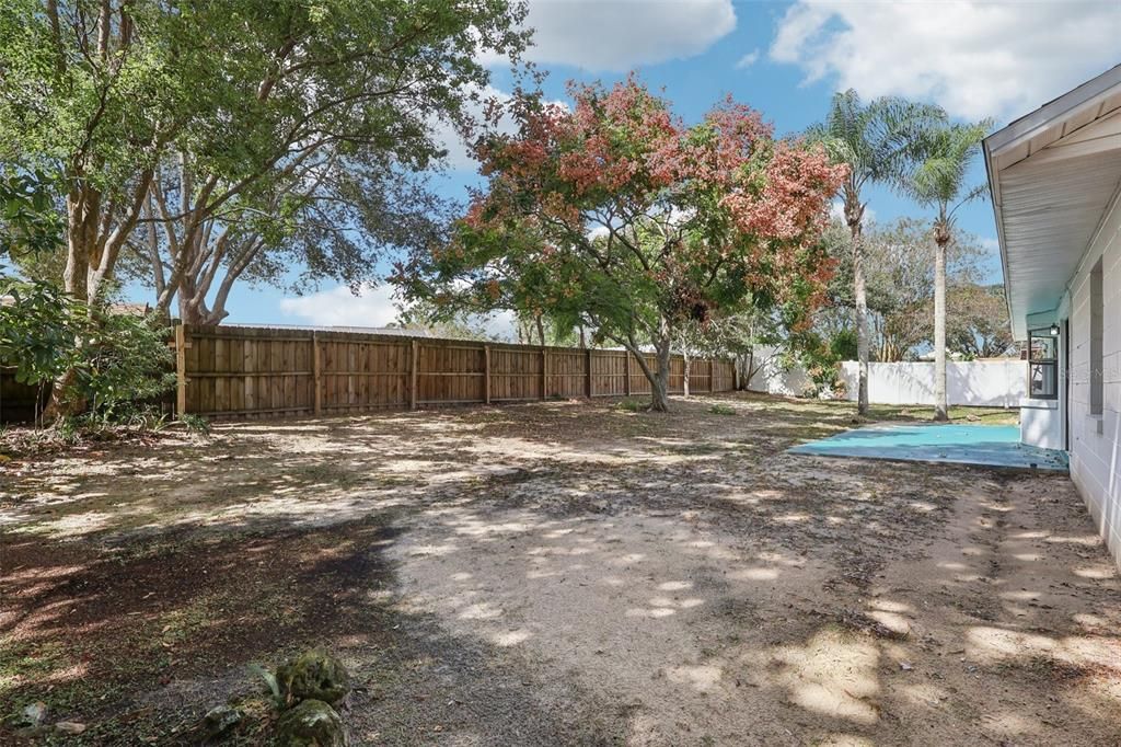 Active With Contract: $325,000 (3 beds, 2 baths, 1303 Square Feet)