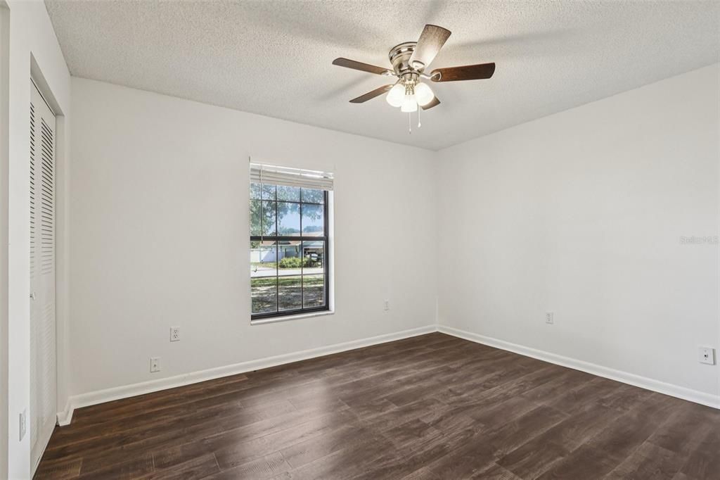 Active With Contract: $325,000 (3 beds, 2 baths, 1303 Square Feet)