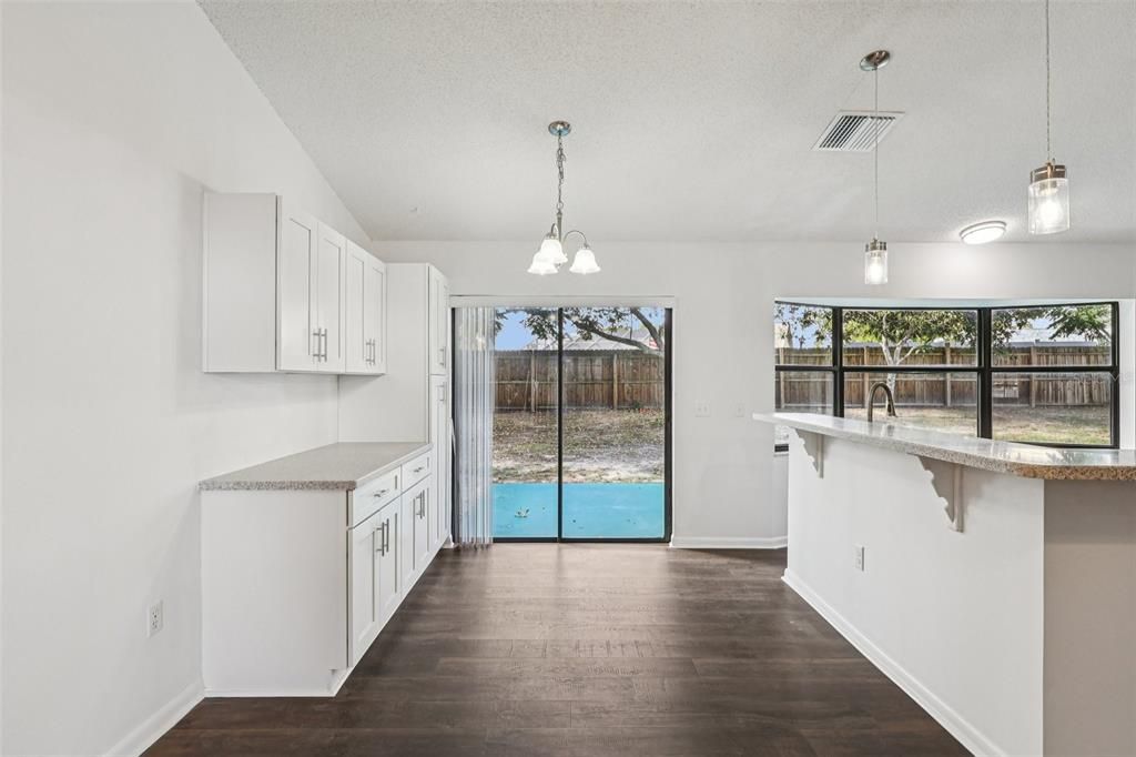 Active With Contract: $325,000 (3 beds, 2 baths, 1303 Square Feet)