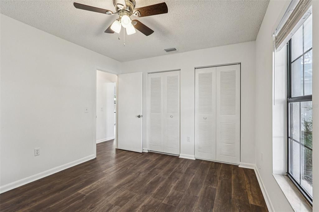 Active With Contract: $325,000 (3 beds, 2 baths, 1303 Square Feet)