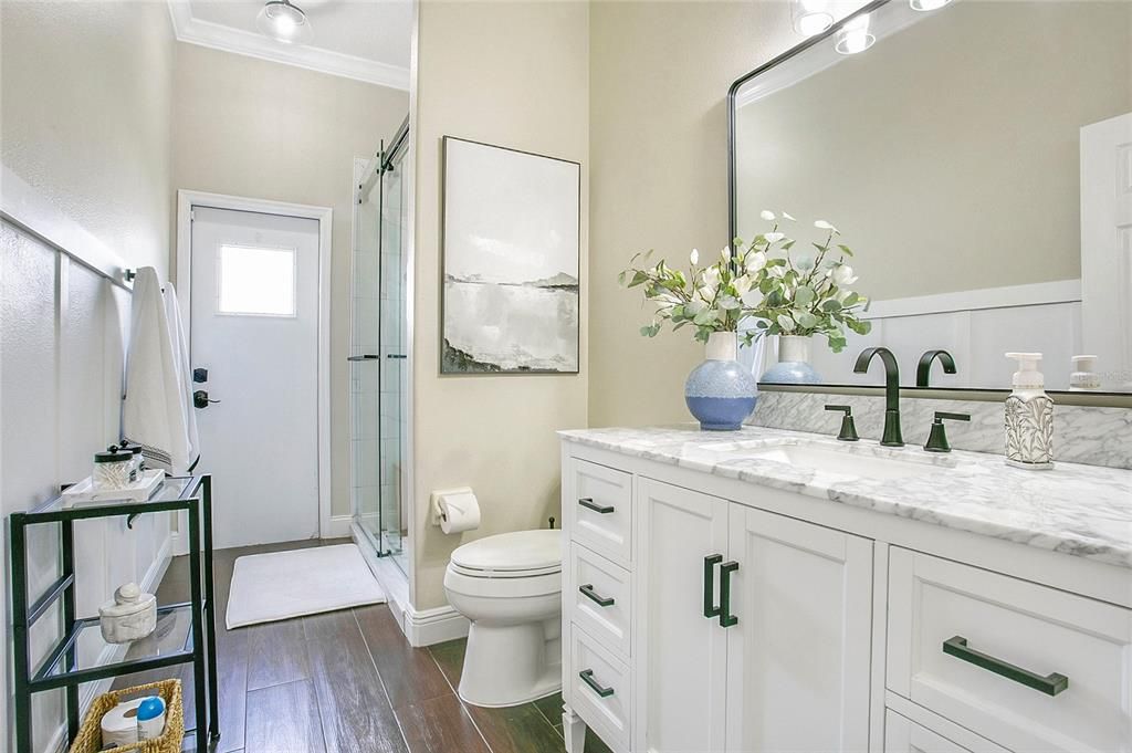 合同活跃: $610,000 (4 贝兹, 2 浴室, 2191 平方英尺)