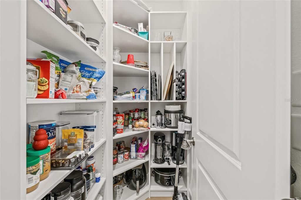 For Sale: $714,900 (4 beds, 3 baths, 2394 Square Feet)