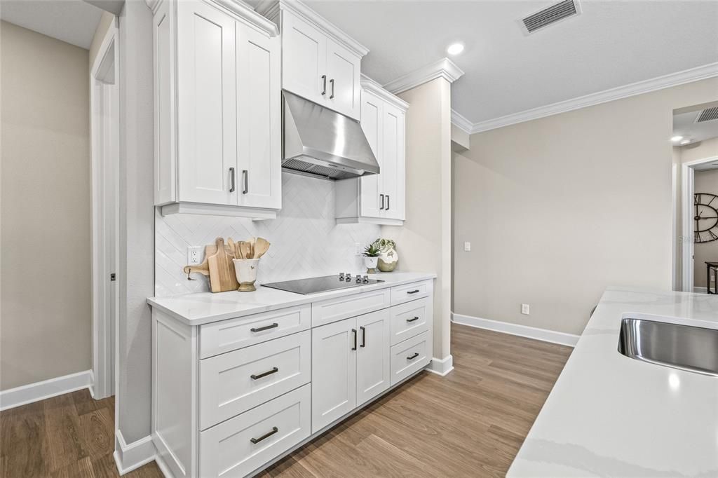 For Sale: $714,900 (4 beds, 3 baths, 2394 Square Feet)