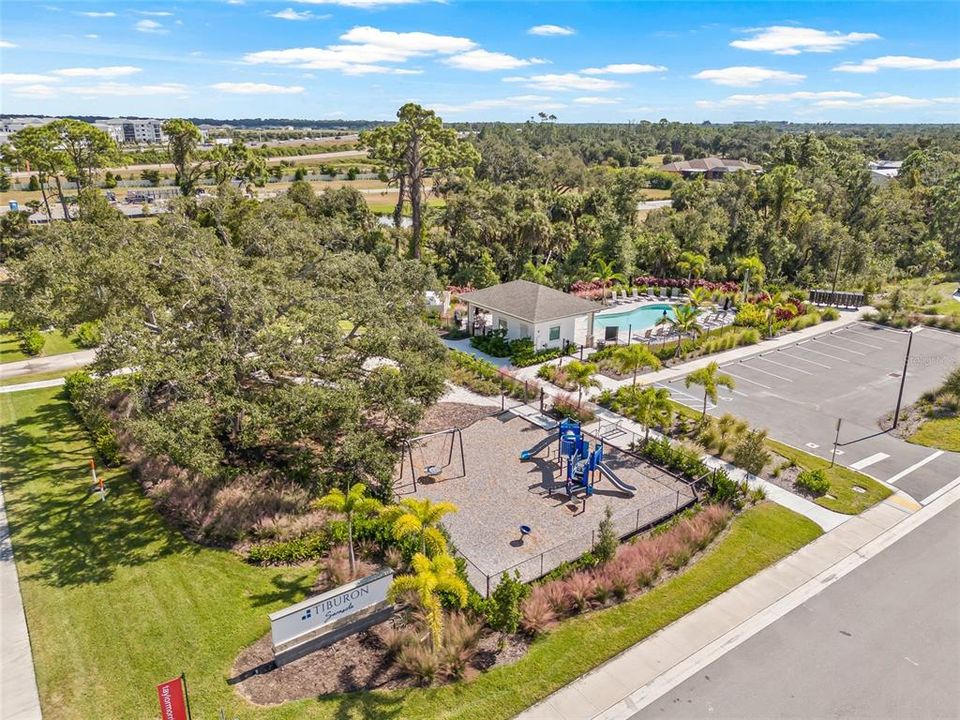 For Sale: $714,900 (4 beds, 3 baths, 2394 Square Feet)