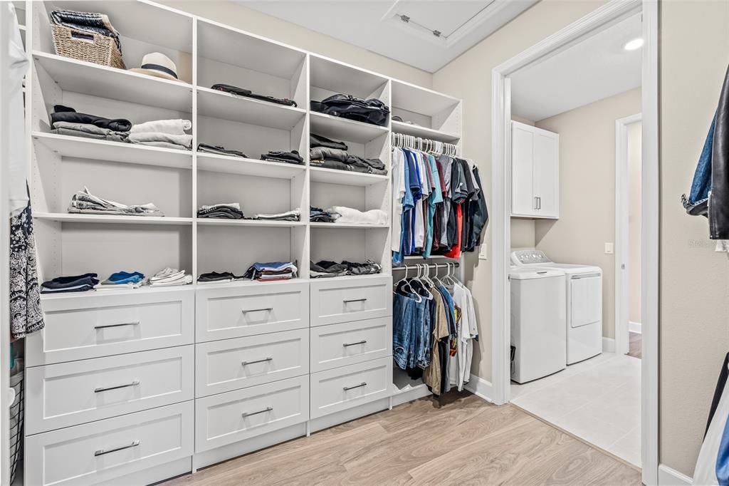 For Sale: $714,900 (4 beds, 3 baths, 2394 Square Feet)