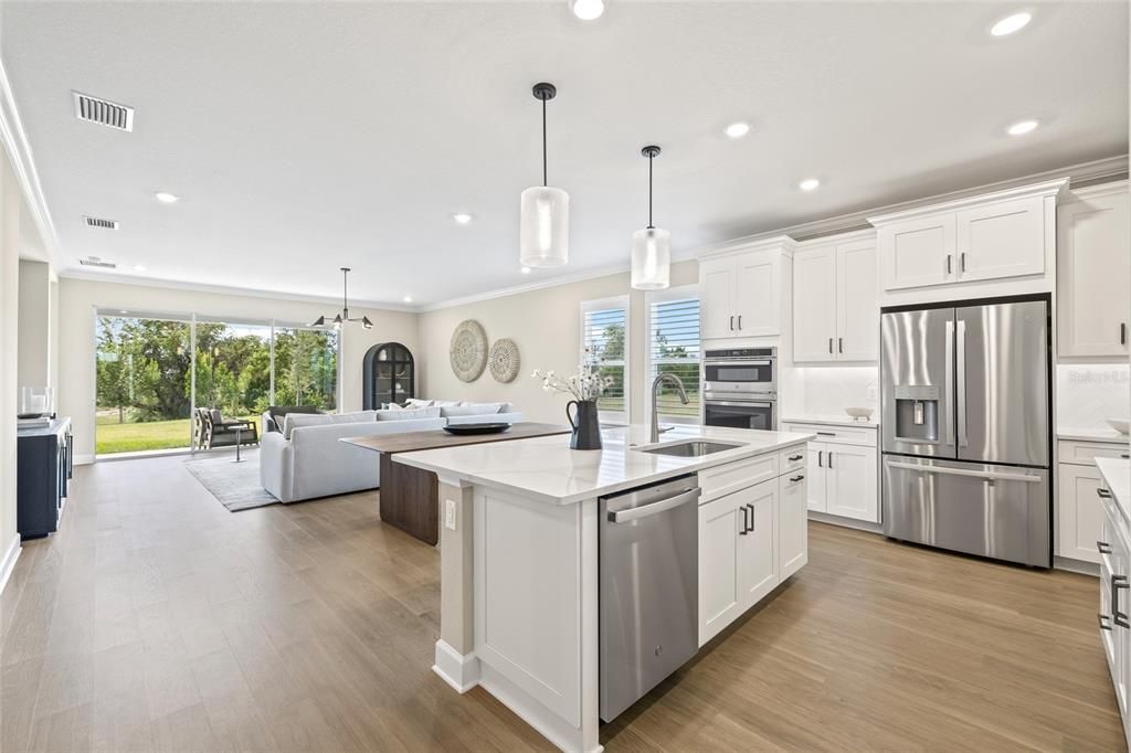 For Sale: $714,900 (4 beds, 3 baths, 2394 Square Feet)