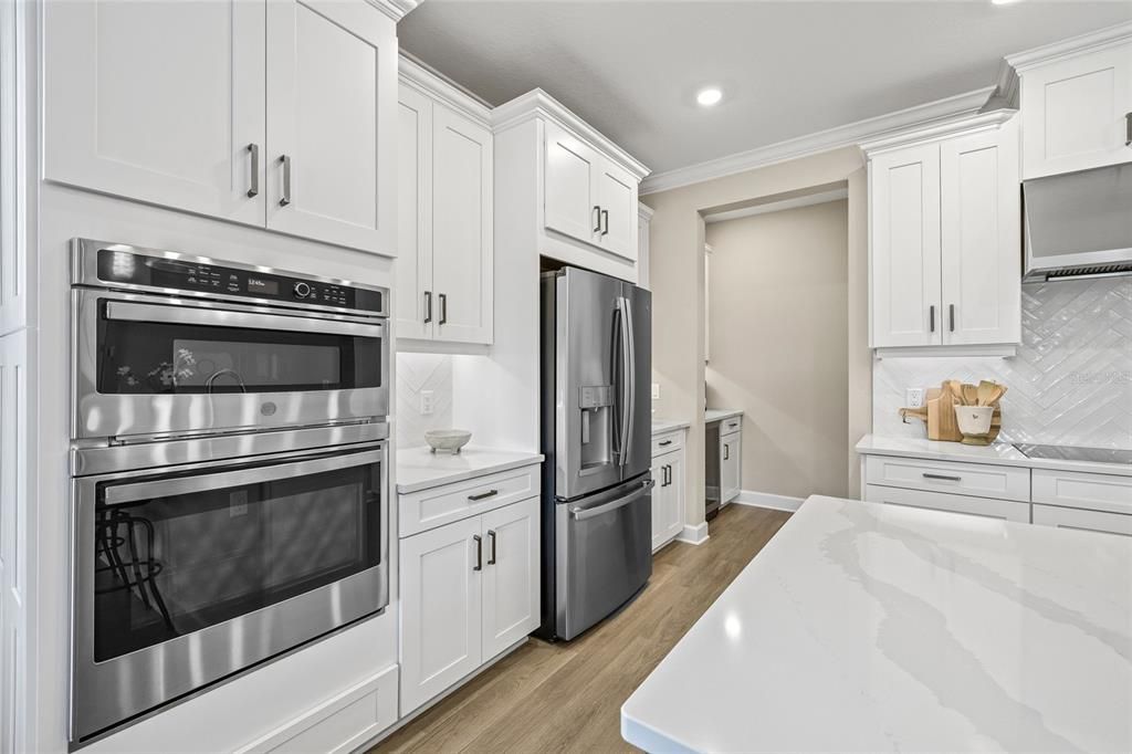 For Sale: $714,900 (4 beds, 3 baths, 2394 Square Feet)