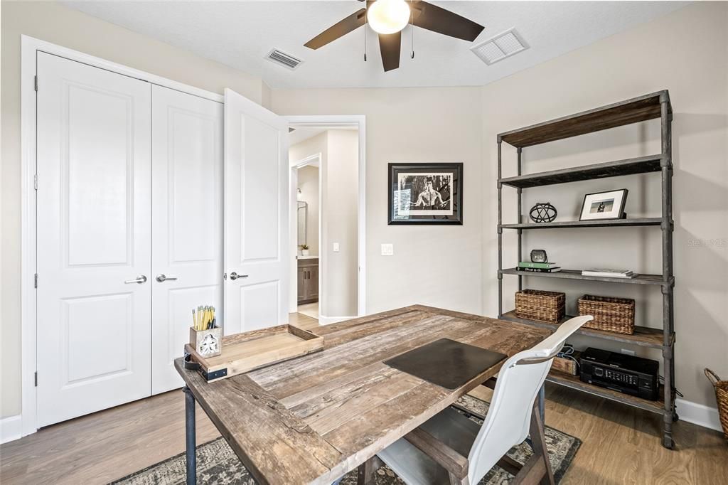 For Sale: $714,900 (4 beds, 3 baths, 2394 Square Feet)