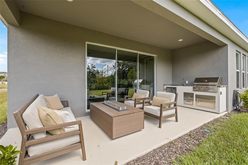 For Sale: $714,900 (4 beds, 3 baths, 2394 Square Feet)