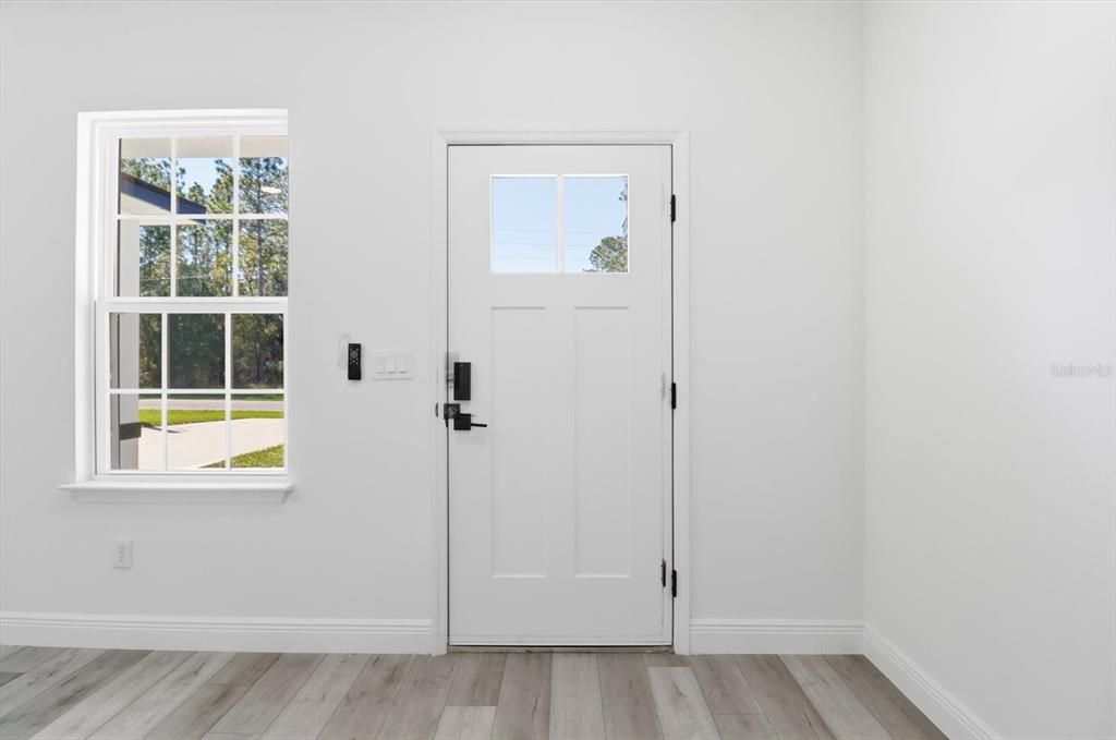 待售: $262,000 (4 贝兹, 2 浴室, 1661 平方英尺)