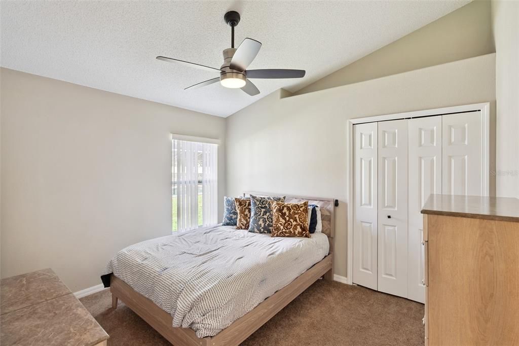 For Sale: $549,999 (5 beds, 4 baths, 2187 Square Feet)