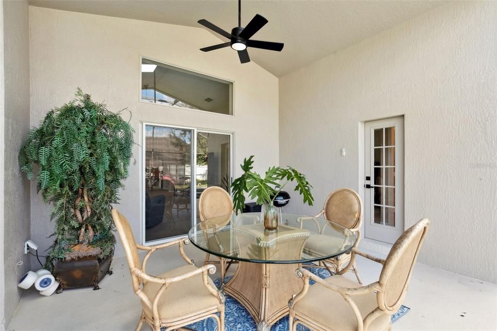 For Sale: $549,999 (5 beds, 4 baths, 2187 Square Feet)