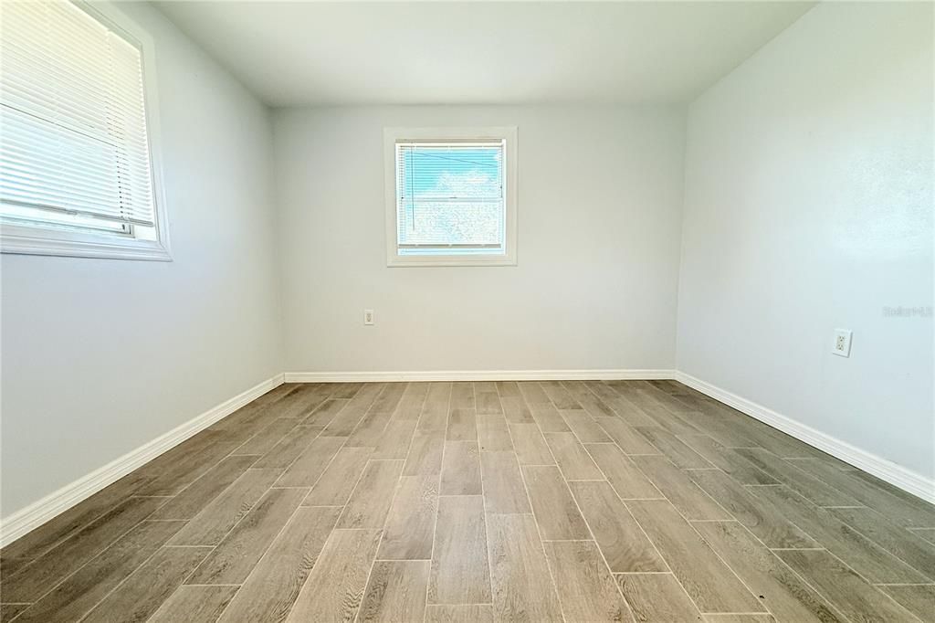 Active With Contract: $239,900 (3 beds, 2 baths, 1412 Square Feet)