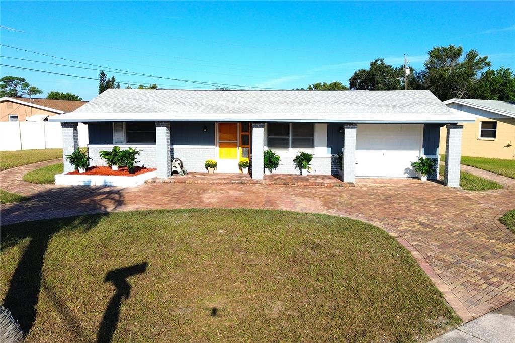 Active With Contract: $239,900 (3 beds, 2 baths, 1412 Square Feet)