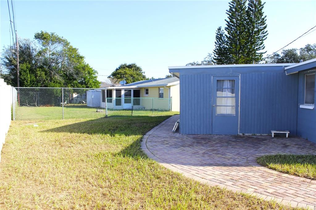 Active With Contract: $239,900 (3 beds, 2 baths, 1412 Square Feet)