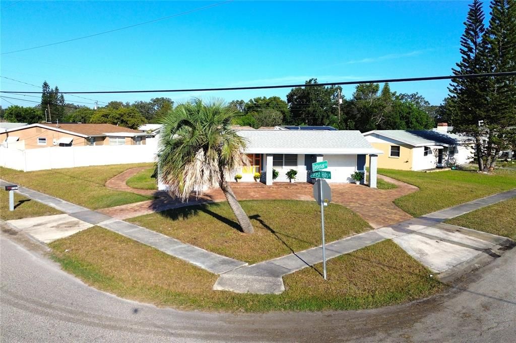 Active With Contract: $239,900 (3 beds, 2 baths, 1412 Square Feet)