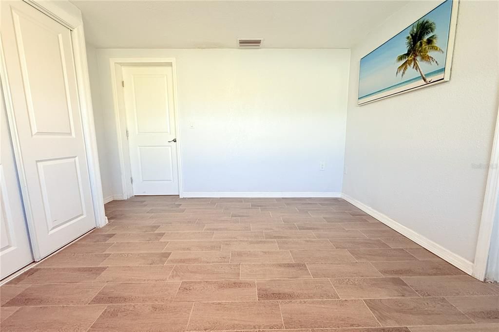 Active With Contract: $239,900 (3 beds, 2 baths, 1412 Square Feet)