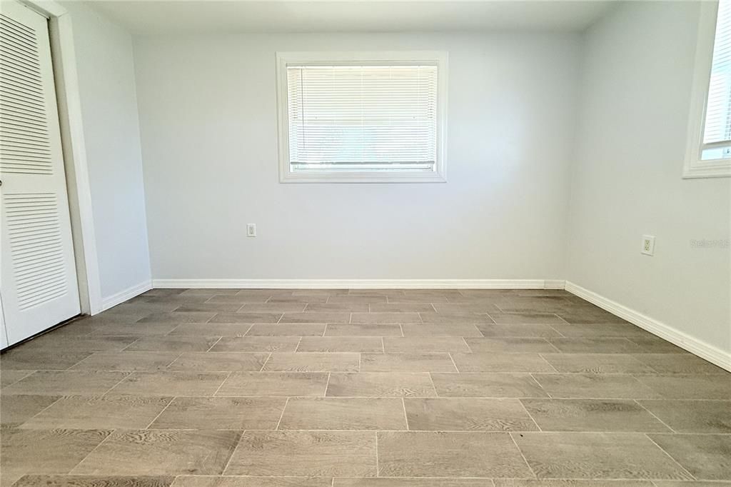 Active With Contract: $239,900 (3 beds, 2 baths, 1412 Square Feet)