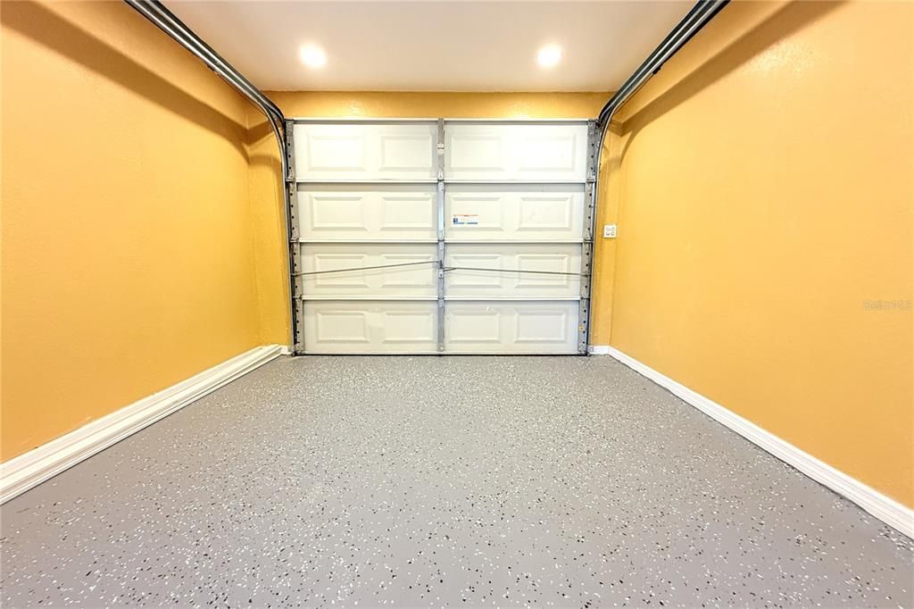 Active With Contract: $239,900 (3 beds, 2 baths, 1412 Square Feet)