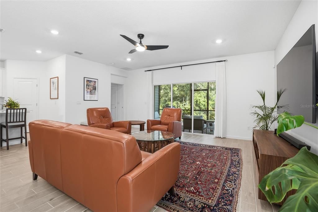 待售: $374,900 (4 贝兹, 3 浴室, 2006 平方英尺)