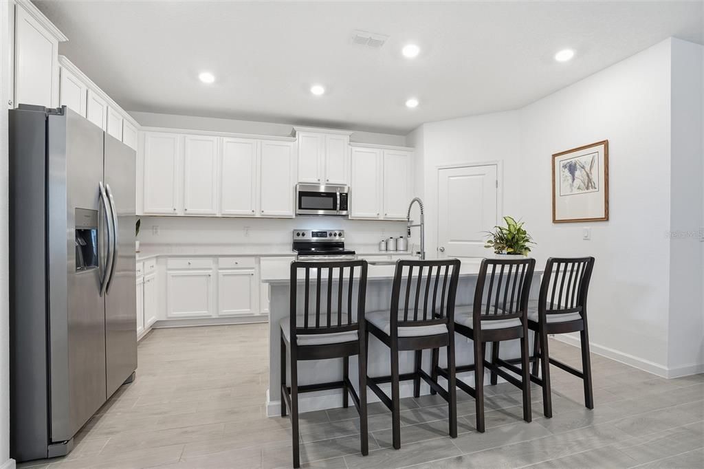 待售: $374,900 (4 贝兹, 3 浴室, 2006 平方英尺)