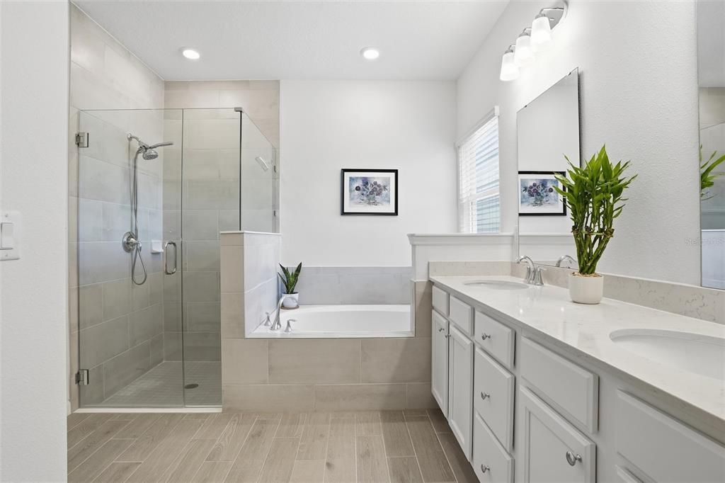 待售: $374,900 (4 贝兹, 3 浴室, 2006 平方英尺)