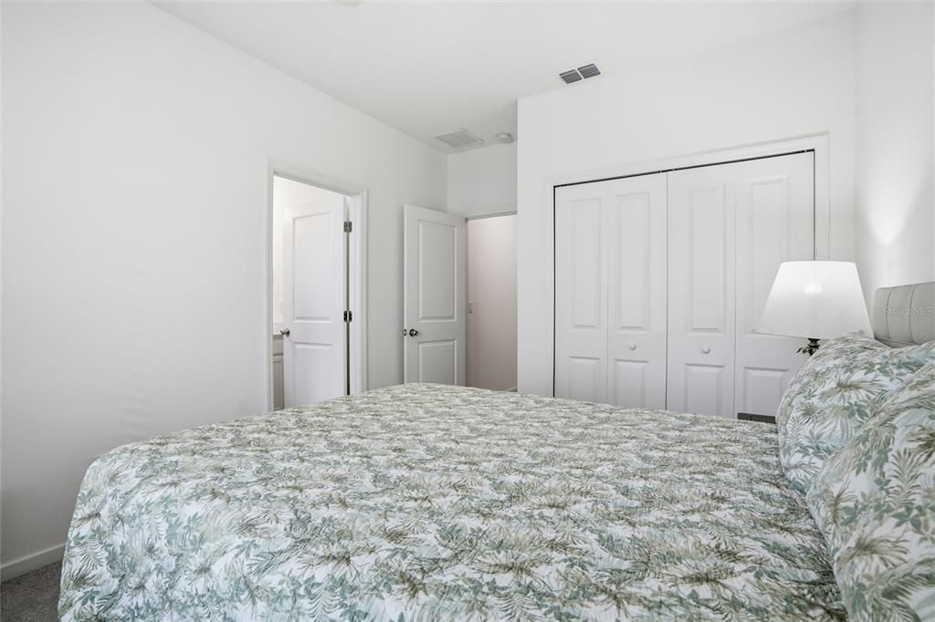 待售: $374,900 (4 贝兹, 3 浴室, 2006 平方英尺)