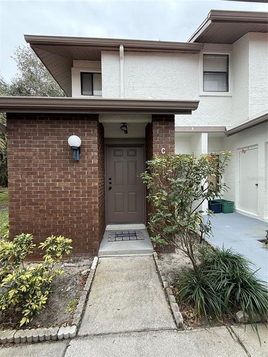 待售: $230,000 (2 贝兹, 2 浴室, 1160 平方英尺)