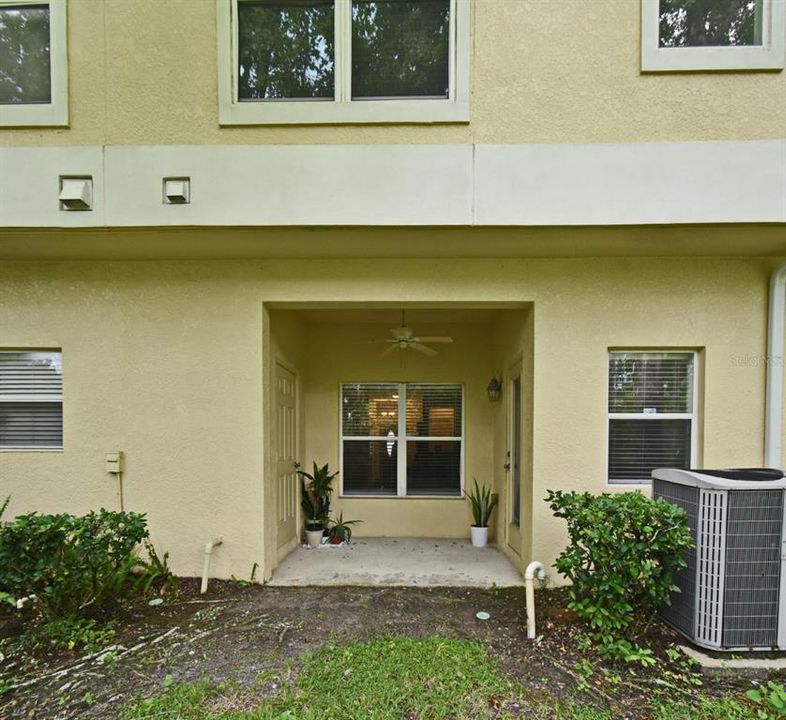 出租: $2,100 (3 贝兹, 2 浴室, 1827 平方英尺)