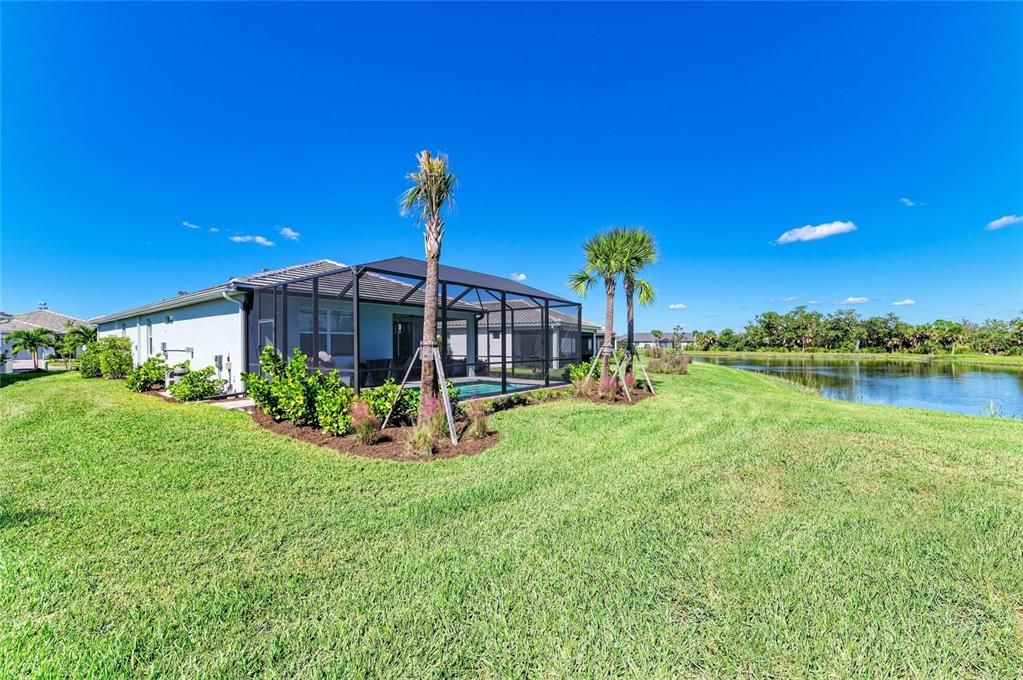 合同活跃: $599,000 (3 贝兹, 2 浴室, 1640 平方英尺)