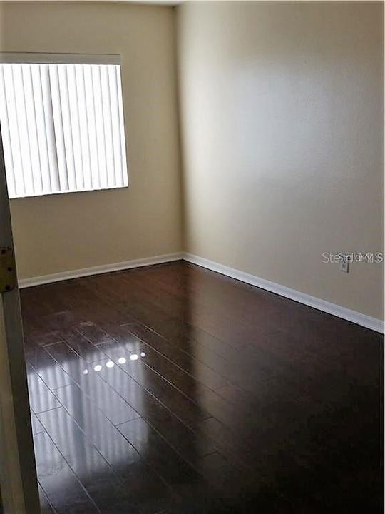 For Rent: $1,850 (3 beds, 2 baths, 1800 Square Feet)