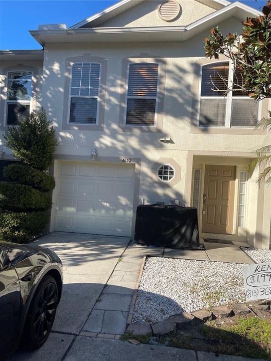 Recently Rented: $1,999 (3 beds, 2 baths, 1670 Square Feet)