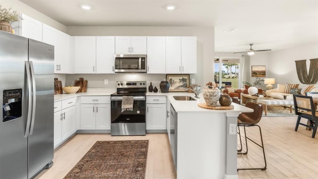 На продажу: $293,920 (2 спален, 2 ванн, 1503 Квадратных фут)