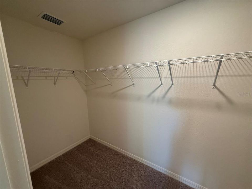 For Rent: $1,995 (3 beds, 2 baths, 2066 Square Feet)