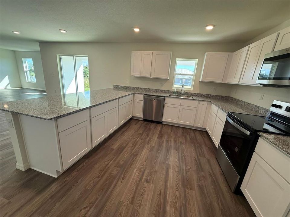 For Rent: $1,995 (3 beds, 2 baths, 2066 Square Feet)