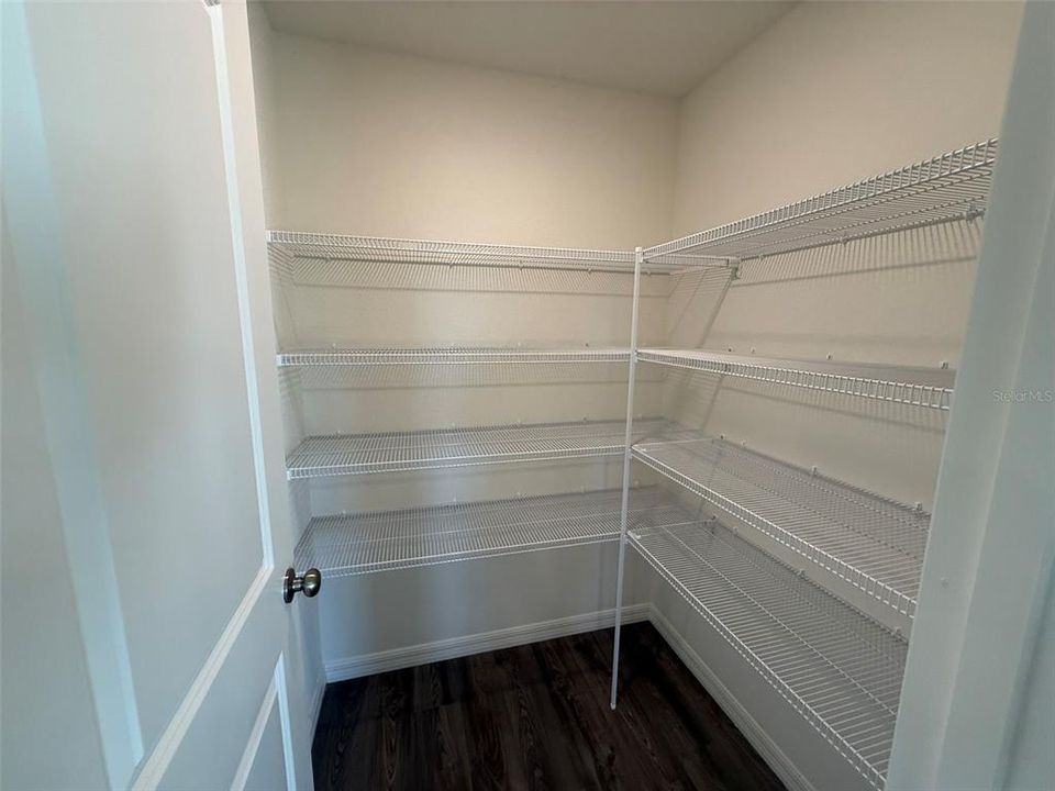 For Rent: $1,995 (3 beds, 2 baths, 2066 Square Feet)