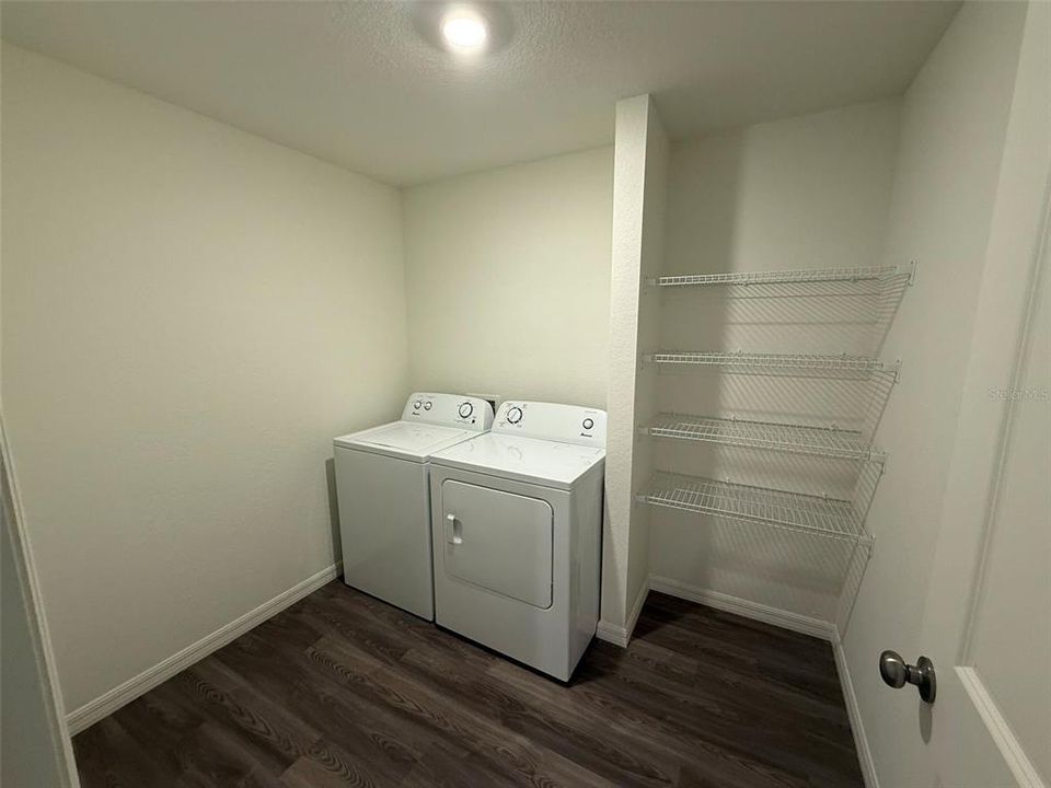 For Rent: $1,995 (3 beds, 2 baths, 2066 Square Feet)