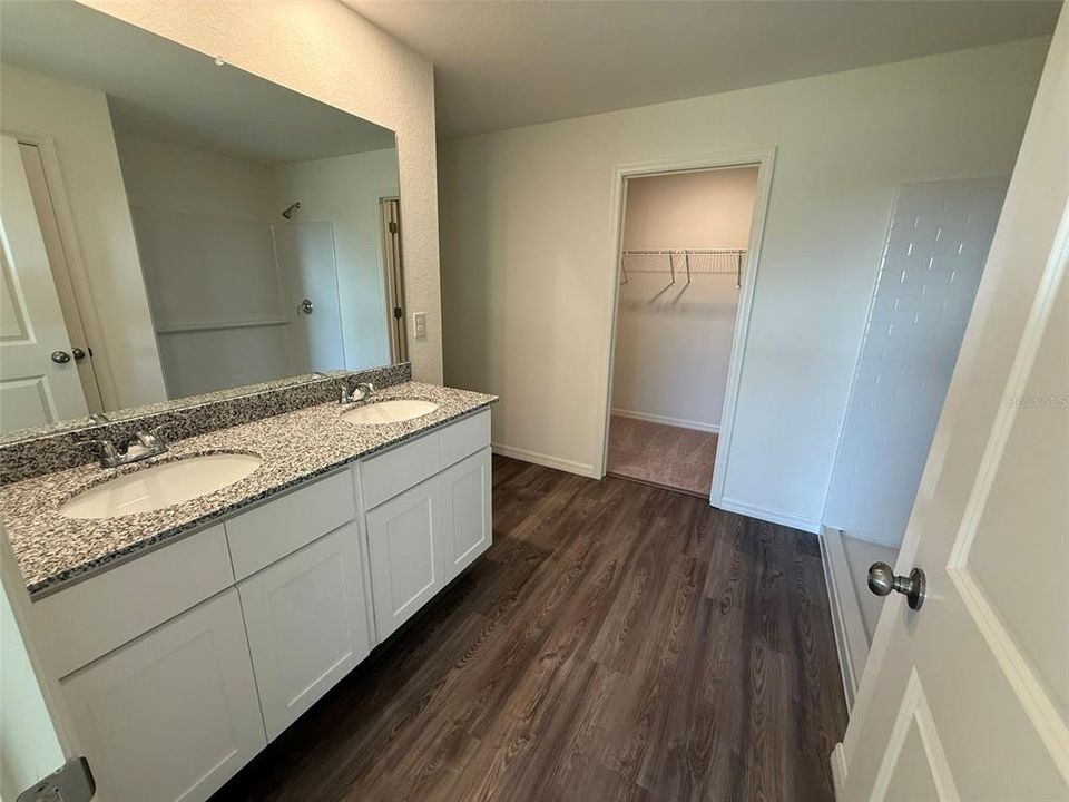 For Rent: $1,995 (3 beds, 2 baths, 2066 Square Feet)