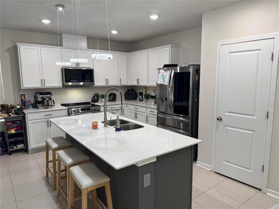 待售: $449,000 (4 贝兹, 3 浴室, 2776 平方英尺)