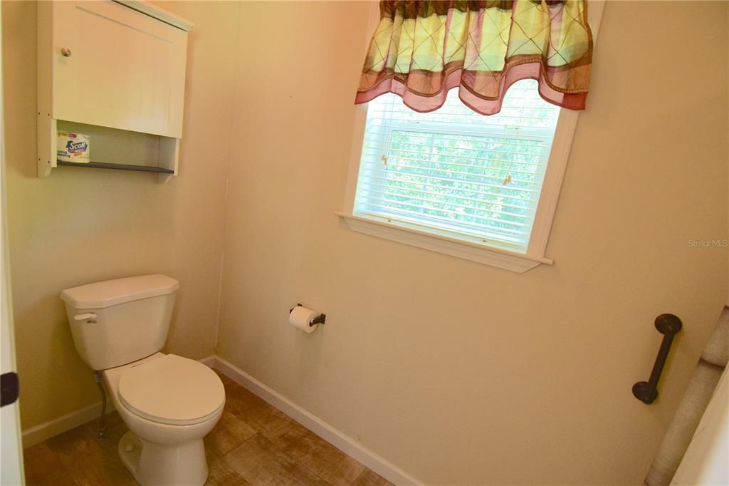 For Sale: $144,900 (2 beds, 2 baths, 1344 Square Feet)